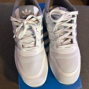 Adidas Cloud Shoes